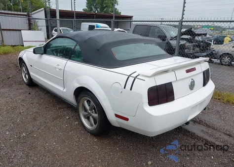 2006 Ford Mustang V6 z USA, uszkodzony, nr VIN 1ZVFT84N465184809